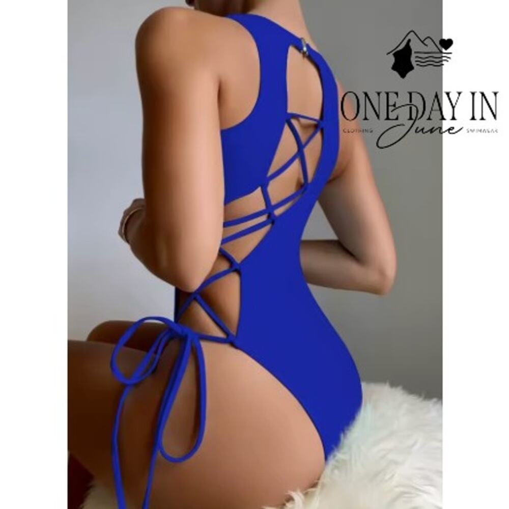 Adisputent Lace Up Back One Piece Swimsuit Size M
